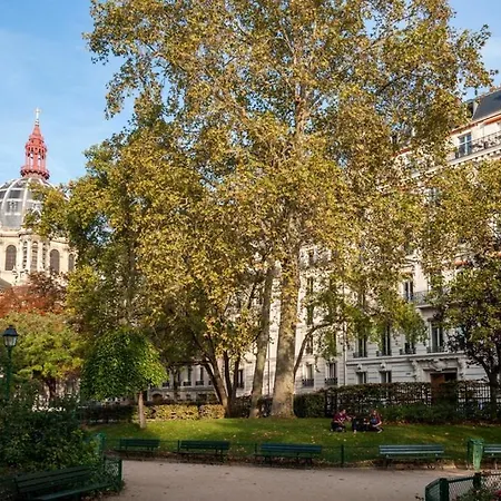Rue D'edimbourg Apartment